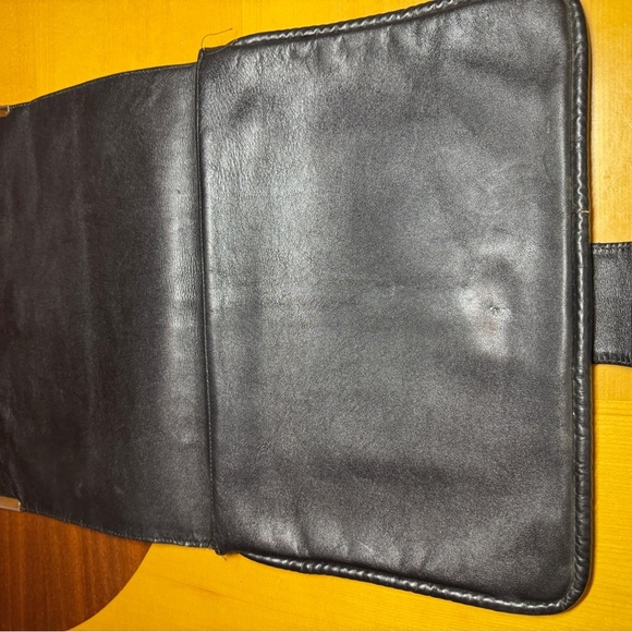 Tano of Madrid black Snakeskin Patterned Clutch - Picture 5 of 6